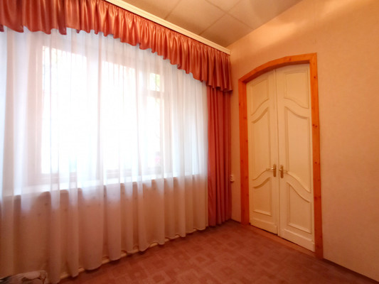 Продам трехкомнатную (3-комн.) квартиру, Горького ул, 78, Рязань г