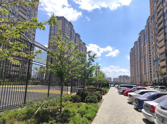 Продам коммерческое помещение 98,4 м2, им. Мачуги В.Н. ул, 166ак1, Краснодар г