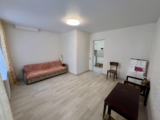 Продам двухкомнатную (2-комн.) квартиру, Желябова ул, 38, Симферополь г