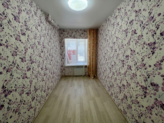 Продам двухкомнатную (2-комн.) квартиру, Желябова ул, 38, Симферополь г