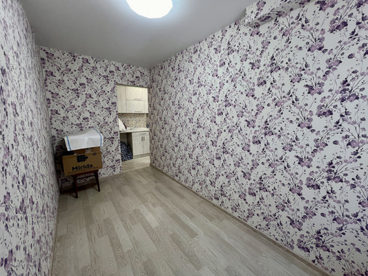 Продам двухкомнатную (2-комн.) квартиру, Желябова ул, 38, Симферополь г