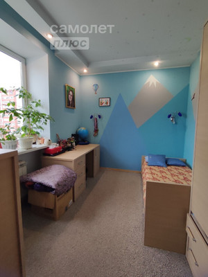 Продам трехкомнатную (3-комн.) квартиру, 34-й мкр, 11/1, Октябрьский г