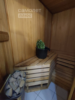 Продам трехкомнатную (3-комн.) квартиру, 34-й мкр, 11/1, Октябрьский г