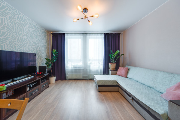 Продам трехкомнатную (3-комн.) квартиру, Мельникова пр-кт, 5к1, Химки г