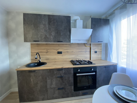 Продам трехкомнатную (3-комн.) квартиру, Содружества ул, 47, Ростов-на-Дону г