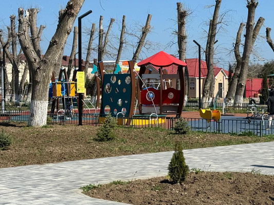 Продам участок 5 соток, ИЖС, Мира ул, Кучугуры п, 0 км от города