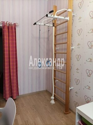 Сдам многокомнатную квартиру, Большой В.О. пр-кт, д. 63/17, Санкт-Петербург г