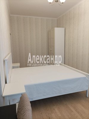 Сдам многокомнатную квартиру, Большой В.О. пр-кт, д. 63/17, Санкт-Петербург г