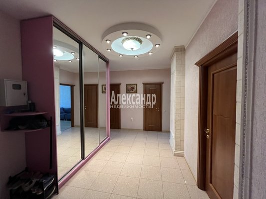 Продам трехкомнатную (3-комн.) квартиру, Александровская ул, д. 79 корп. 2, Всеволожск г