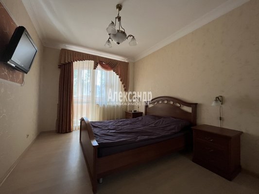 Продам трехкомнатную (3-комн.) квартиру, Александровская ул, д. 79 корп. 2, Всеволожск г