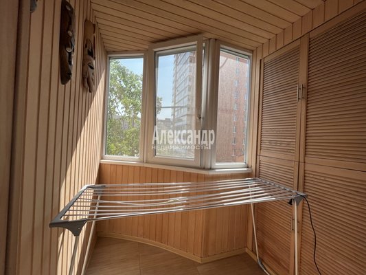 Продам трехкомнатную (3-комн.) квартиру, Александровская ул, д. 79 корп. 2, Всеволожск г