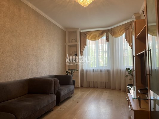 Продам трехкомнатную (3-комн.) квартиру, Александровская ул, д. 79 корп. 2, Всеволожск г