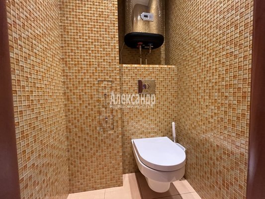 Продам трехкомнатную (3-комн.) квартиру, Александровская ул, д. 79 корп. 2, Всеволожск г