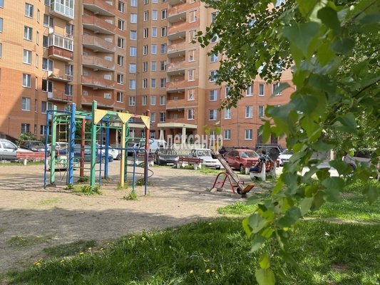Продам трехкомнатную (3-комн.) квартиру, Александровская ул, д. 79 корп. 2, Всеволожск г