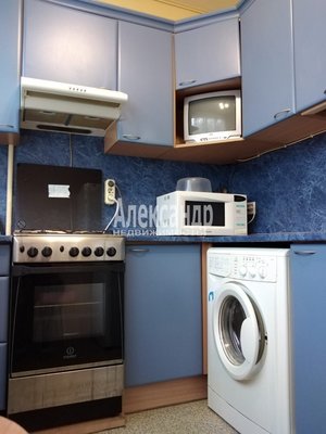 Сдам однокомнатную (1-комн.) квартиру, Серебристый б-р, д. 28 корп. 1, Санкт-Петербург г