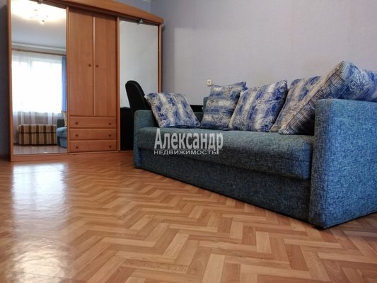 Сдам однокомнатную (1-комн.) квартиру, Серебристый б-р, д. 28 корп. 1, Санкт-Петербург г