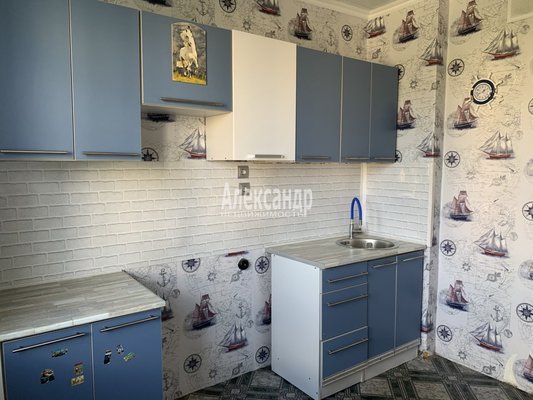 Продам двухкомнатную (2-комн.) квартиру, Авиаконструкторов пр-кт, д. 18 корп. 1, Санкт-Петербург г