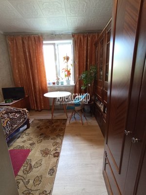 Продам трехкомнатную (3-комн.) квартиру, Коллонтай ул, д. 32 корп. 1, Санкт-Петербург г