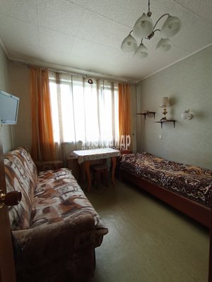 Продам трехкомнатную (3-комн.) квартиру, Коллонтай ул, д. 32 корп. 1, Санкт-Петербург г