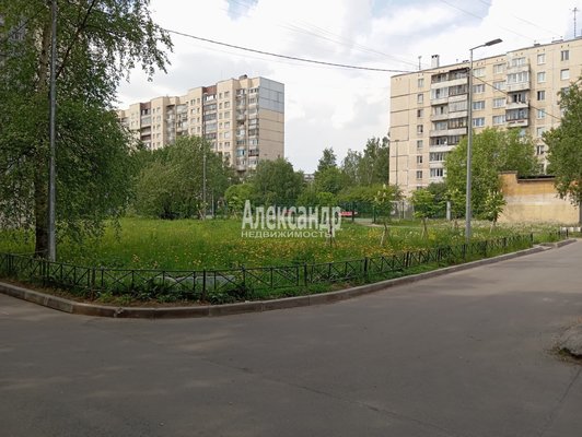 Продам трехкомнатную (3-комн.) квартиру, Коллонтай ул, д. 32 корп. 1, Санкт-Петербург г