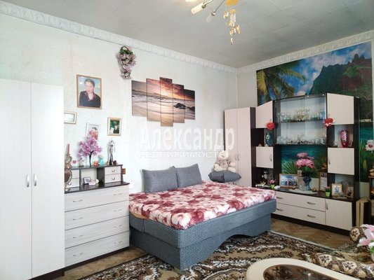 Продам многокомнатную квартиру, Обуховской Обороны пр-кт, д. 131, Санкт-Петербург г