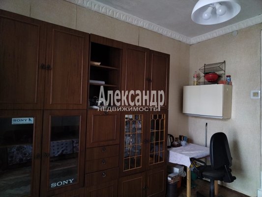 Продам многокомнатную квартиру, Обуховской Обороны пр-кт, д. 131, Санкт-Петербург г