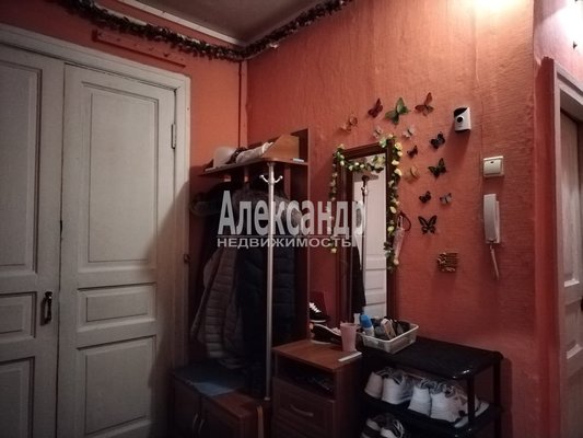 Продам многокомнатную квартиру, Обуховской Обороны пр-кт, д. 131, Санкт-Петербург г