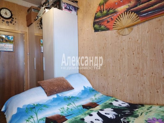 Продам многокомнатную квартиру, Обуховской Обороны пр-кт, д. 131, Санкт-Петербург г