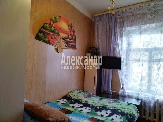 Продам многокомнатную квартиру, Обуховской Обороны пр-кт, д. 131, Санкт-Петербург г