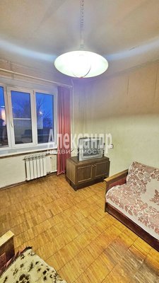 Продам двухкомнатную (2-комн.) квартиру, Московский пр-кт, д. 2, Выборг г