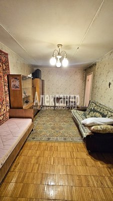 Продам двухкомнатную (2-комн.) квартиру, Московский пр-кт, д. 2, Выборг г