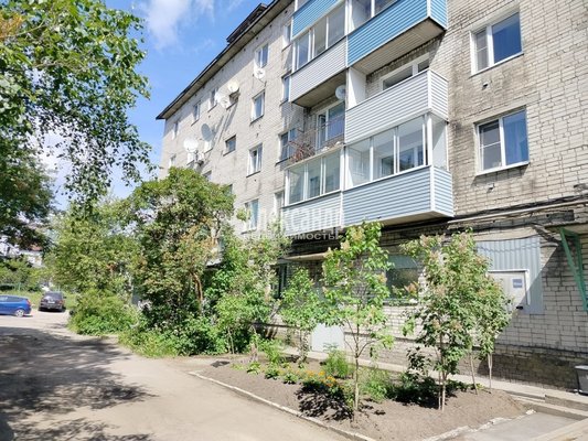 Продам двухкомнатную (2-комн.) квартиру, Ленина ул, д. 5а, Лахденпохья г