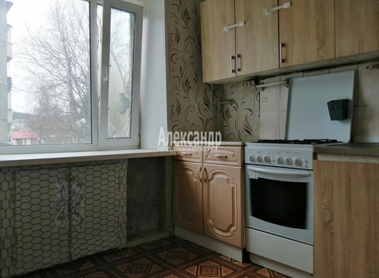 Продам двухкомнатную (2-комн.) квартиру, Ленина ул, д. 5а, Лахденпохья г