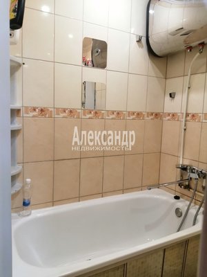 Продам двухкомнатную (2-комн.) квартиру, Ленина ул, д. 5а, Лахденпохья г