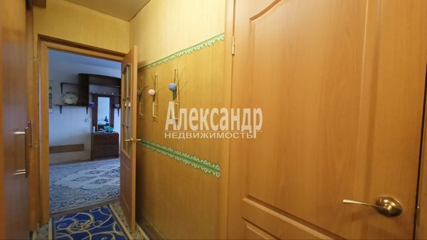 Продам трехкомнатную (3-комн.) квартиру, д. 25, Романовка п