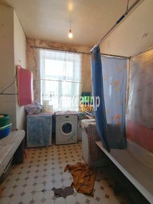 Продам комнату в 18-комн. квартире, Старорусская ул, д. 5/3, Санкт-Петербург г
