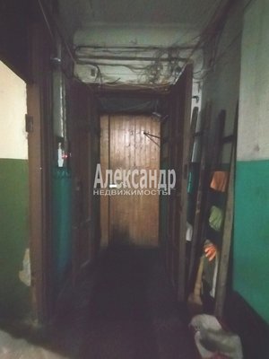 Продам комнату в 18-комн. квартире, Старорусская ул, д. 5/3, Санкт-Петербург г