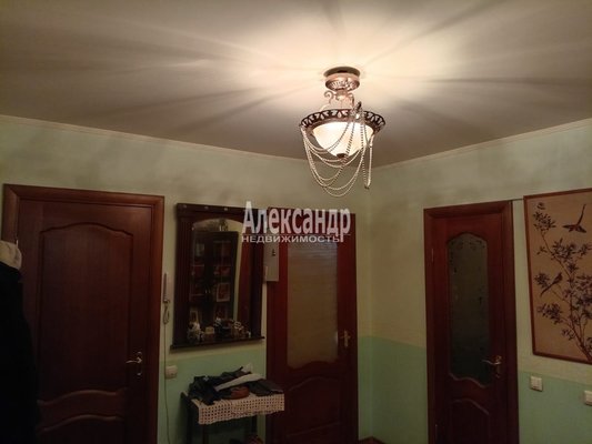 Продам трехкомнатную (3-комн.) квартиру, Комендантский пр-кт, д. 50 корп. 1, Санкт-Петербург г