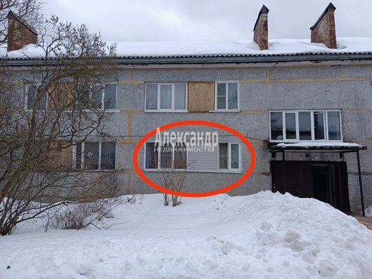 Продам двухкомнатную (2-комн.) квартиру, Леншоссе ул, д. 11, Починок п