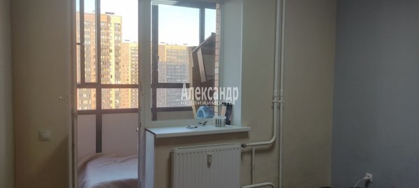 Продам трехкомнатную (3-комн.) квартиру, Шишкина ул, д. 303 корп. 1, Парголово п