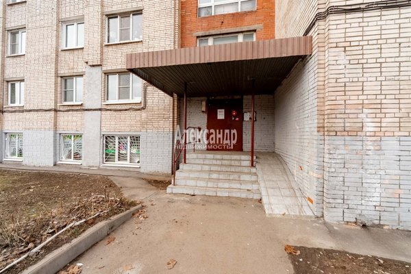 Продам комнату в 8-комн. квартире, Партизана Германа ул, д. 37, Санкт-Петербург г