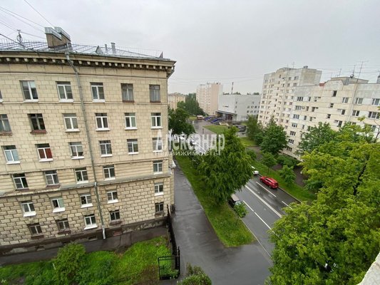 Продам трехкомнатную (3-комн.) квартиру, Автовская ул, д. 8, Санкт-Петербург г