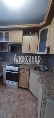 Продам трехкомнатную (3-комн.) квартиру, Озерная ул, д. 3, Новое Девяткино д