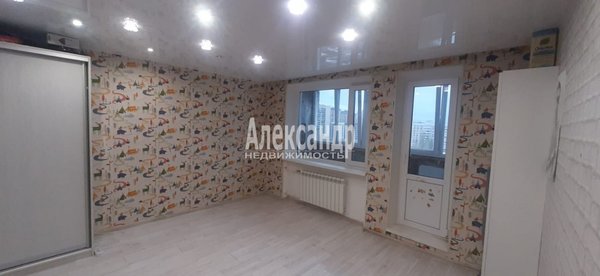 Продам трехкомнатную (3-комн.) квартиру, Озерная ул, д. 3, Новое Девяткино д