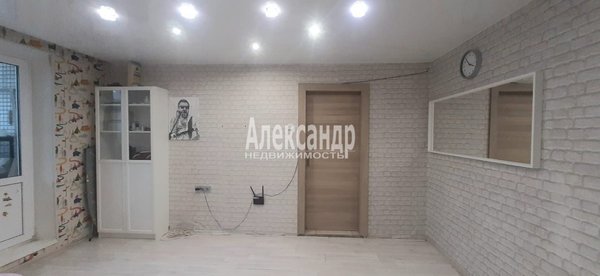 Продам трехкомнатную (3-комн.) квартиру, Озерная ул, д. 3, Новое Девяткино д