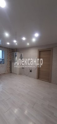 Продам трехкомнатную (3-комн.) квартиру, Озерная ул, д. 3, Новое Девяткино д