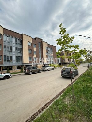 Продам двухкомнатную (2-комн.) квартиру, Большой пр-кт, д. 31, Всеволожск г