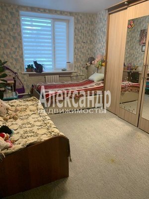 Продам комнату в 3-комн. квартире, Курортная ул, 10, Зеленогорск г