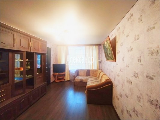 Продам трехкомнатную (3-комн.) квартиру, Портовое ш, д. 29, Выборг г