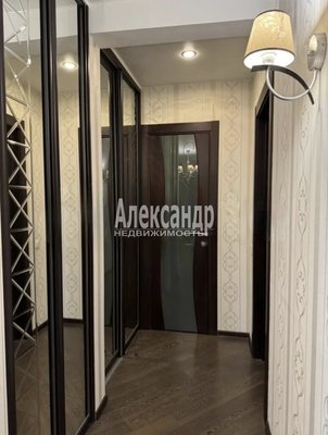 Продам трехкомнатную (3-комн.) квартиру, Шаврова ул, д. 13 корп. 1, Санкт-Петербург г